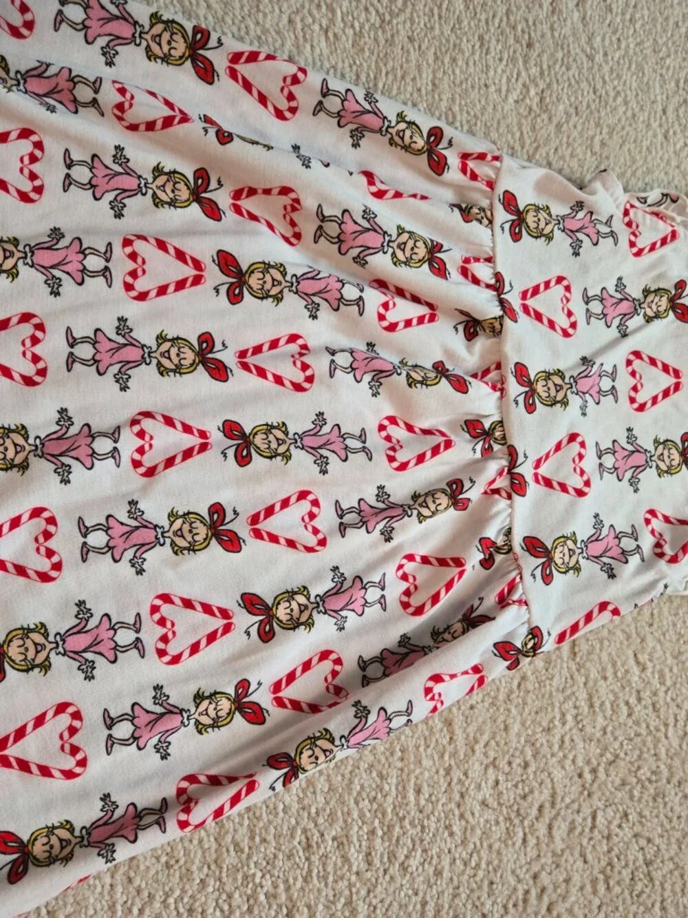 Girls Hanna Andersson Grinch themed nightgown size 5